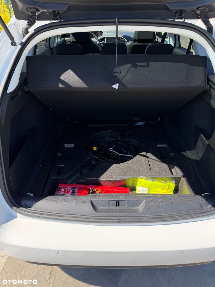 Peugeot 308 1.2 PureTech Allure Pack S&S EAT8 - 10