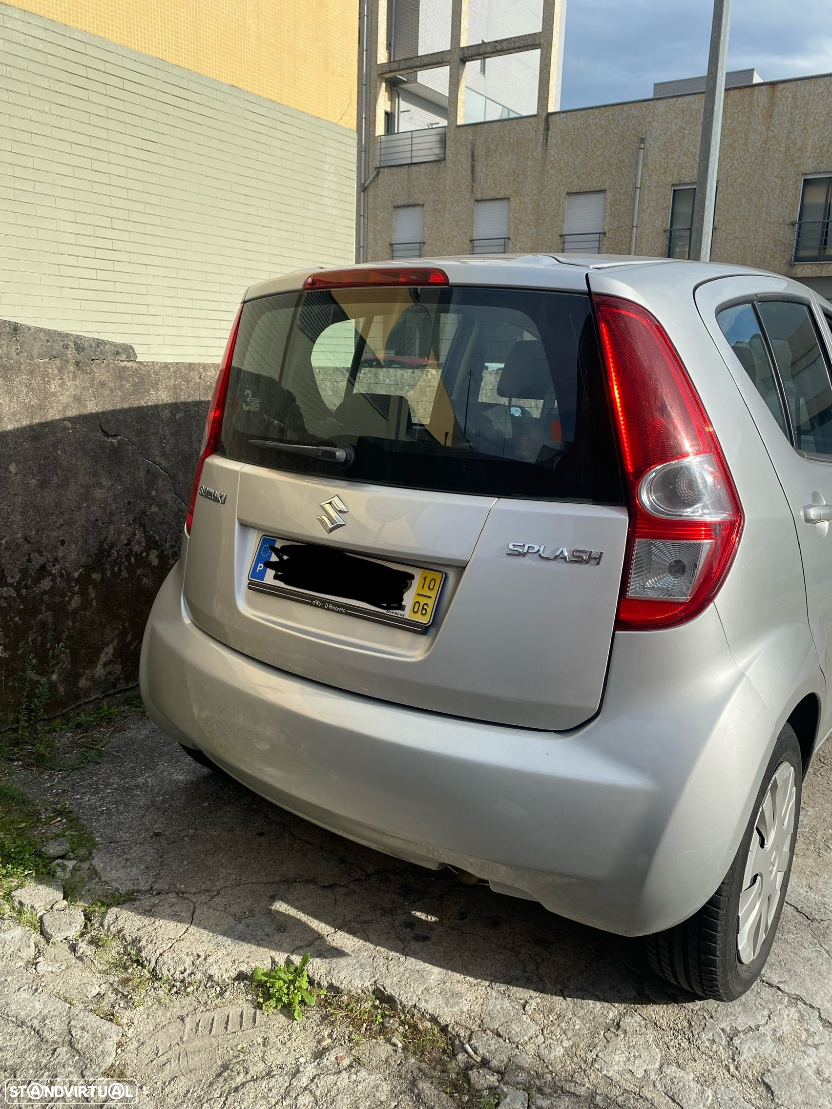 Suzuki Splash 1.0 GL - 4