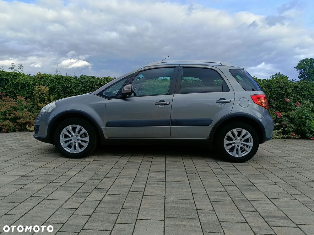 Suzuki SX4 1.6 Comfort Plus - 5