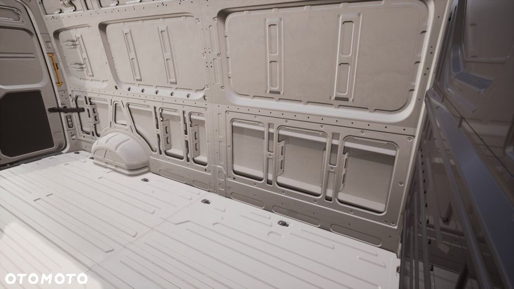 Volkswagen Crafter - 14