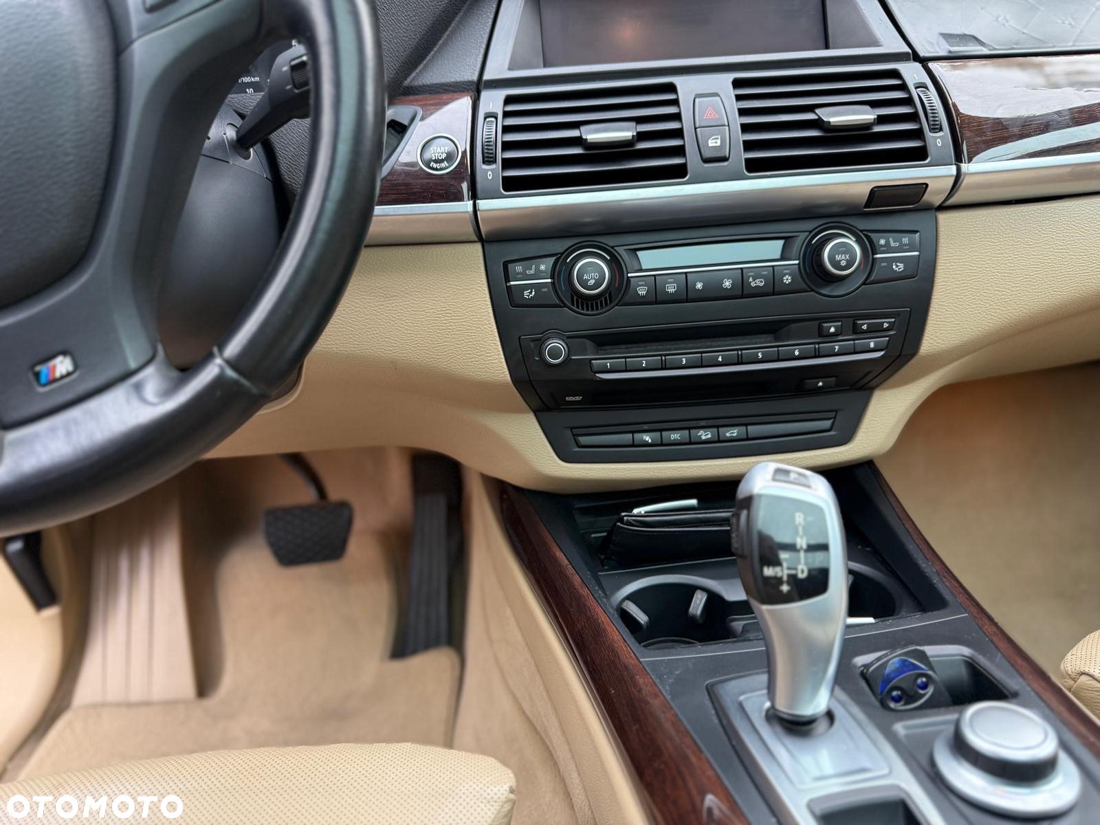 BMW X5 3.0sd xDrive - 12