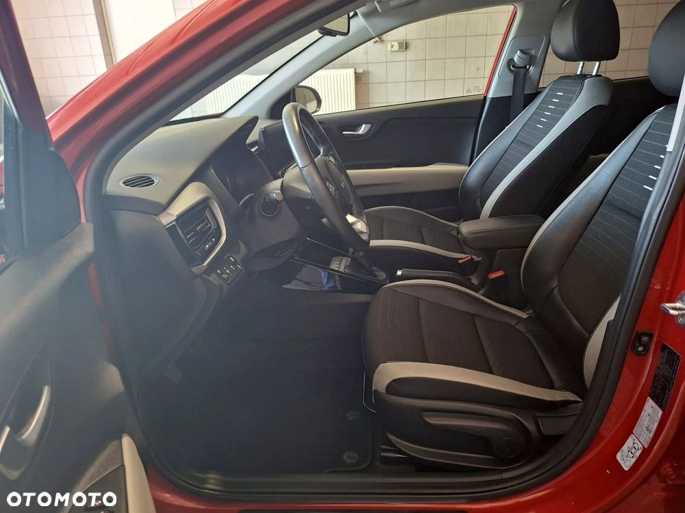 Kia Stonic 1.0 T-GDI L Business Line - 10