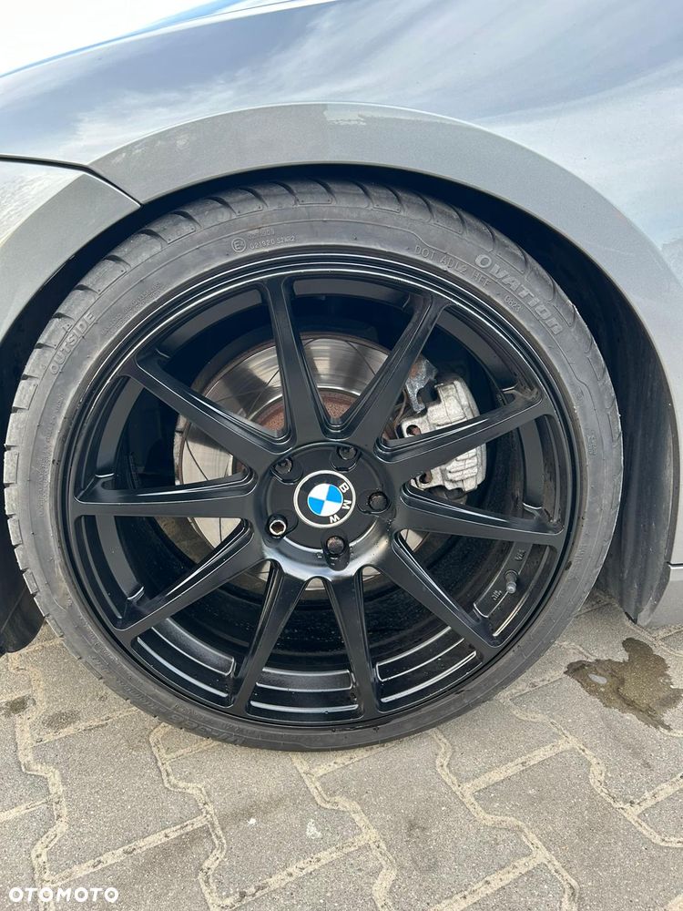 BMW Seria 3 330i xDrive - 25