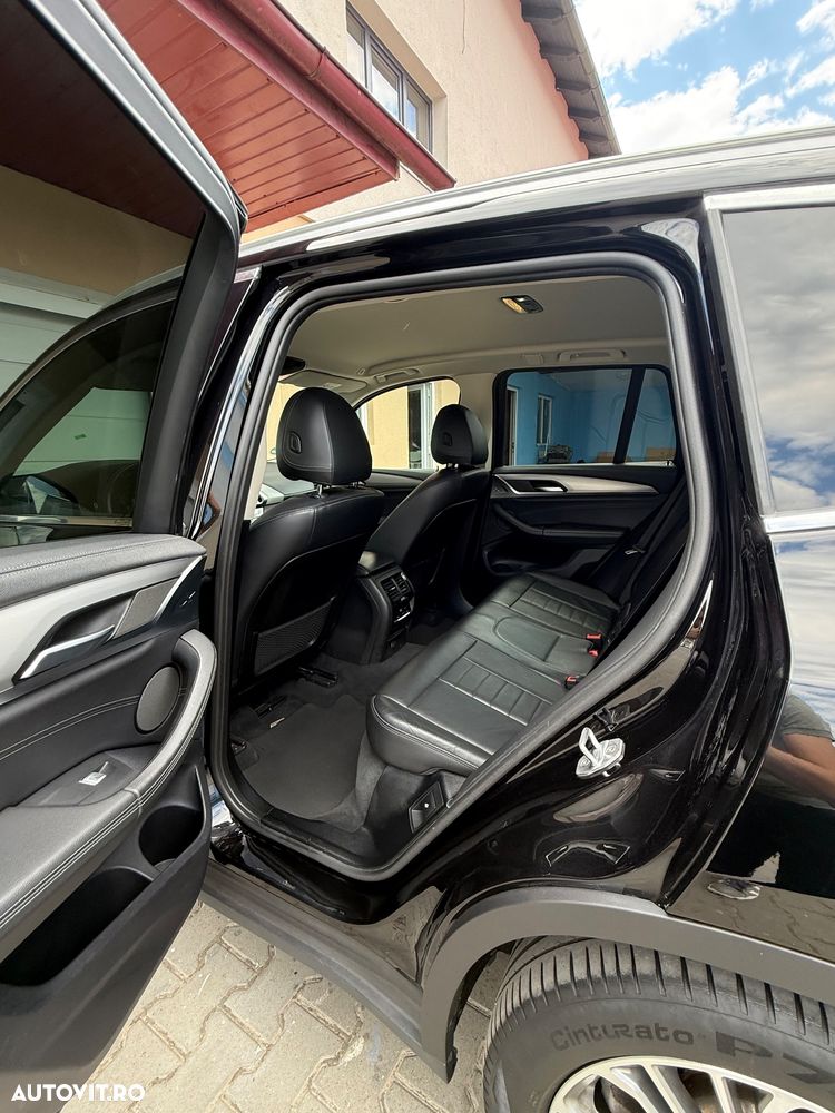 BMW X3 xDrive20d AT Luxury Line - 7
