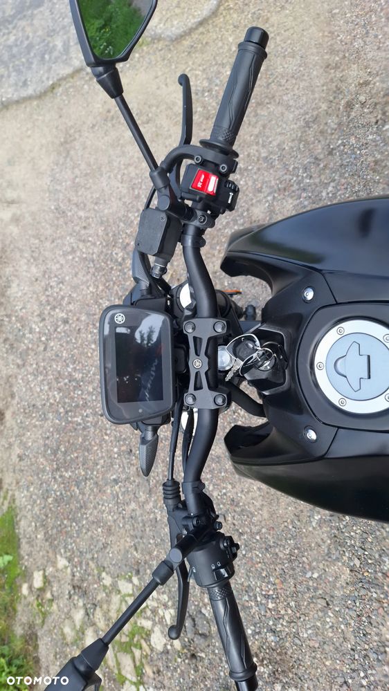 Yamaha MT - 30