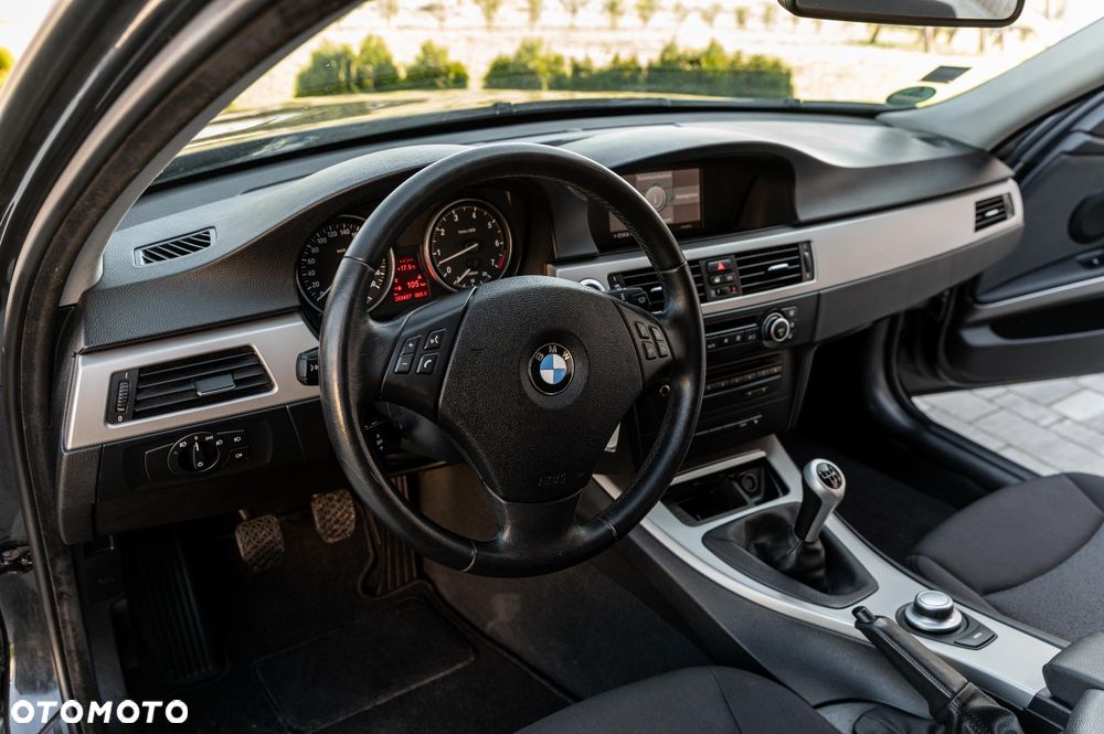 BMW Seria 3 - 29