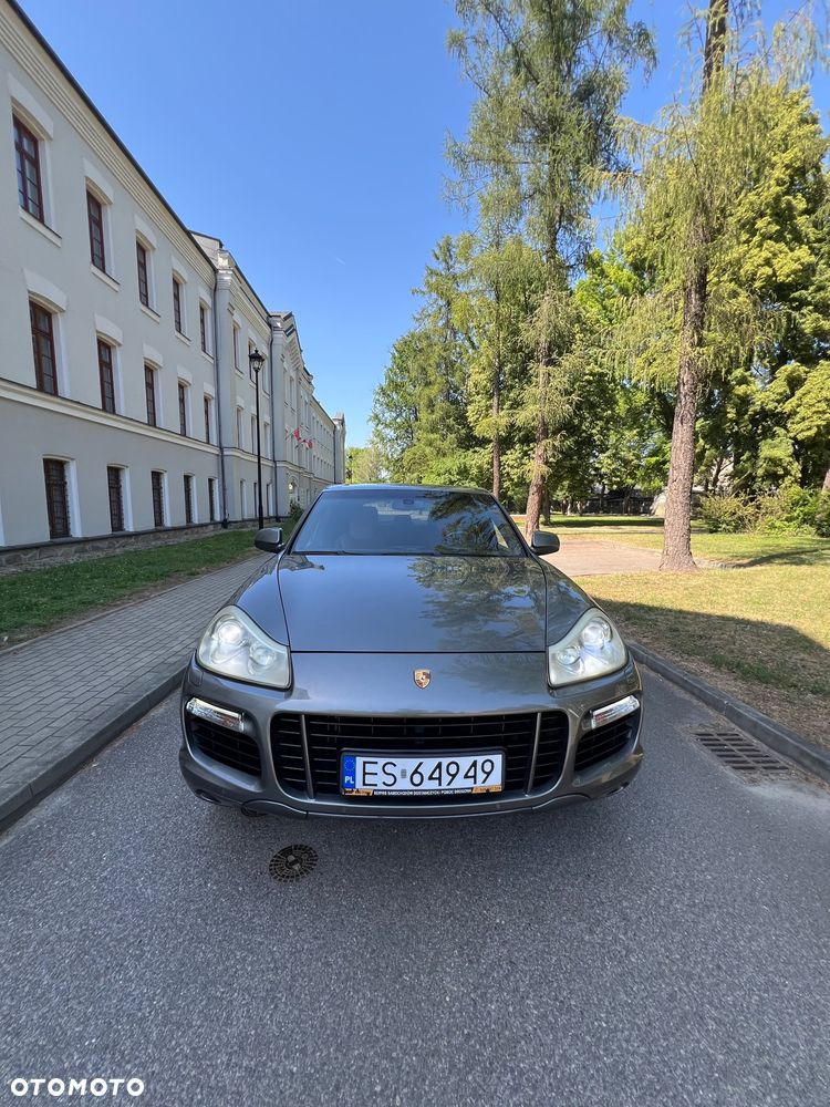 Porsche Cayenne Tiptronic S - 2