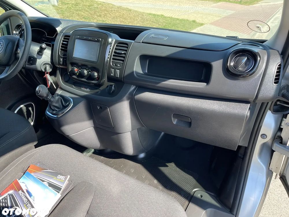 Opel Vivaro - 17