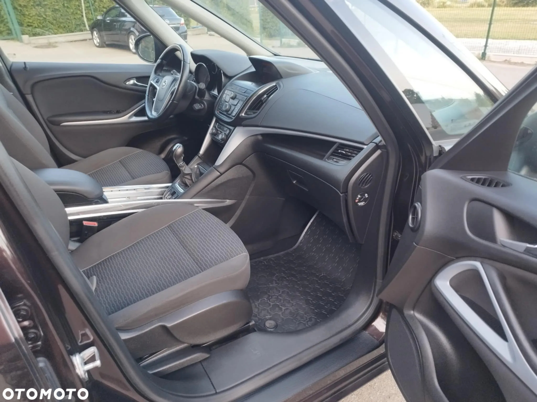 Opel Zafira Tourer 1.4 Turbo drive - 5