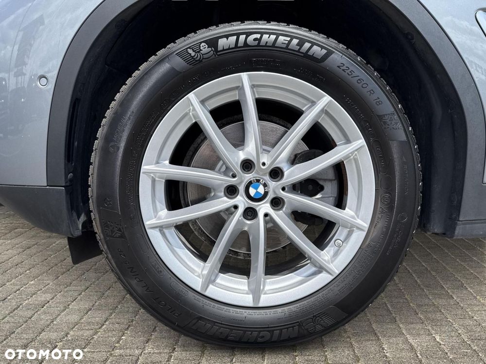 BMW X3 xDrive20i mHEV - 9