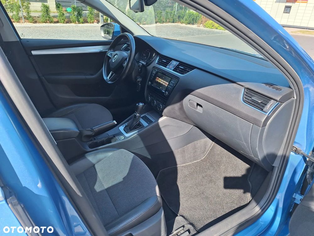 Skoda Octavia 2.0 TDI (Green tec) DSG Style - 33