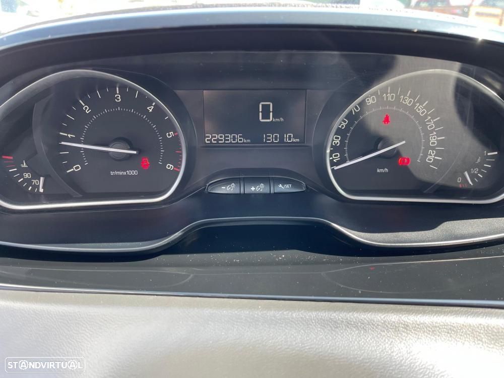 Peugeot 208 Van 208 1.5 BlueHDI (102CV) - 12