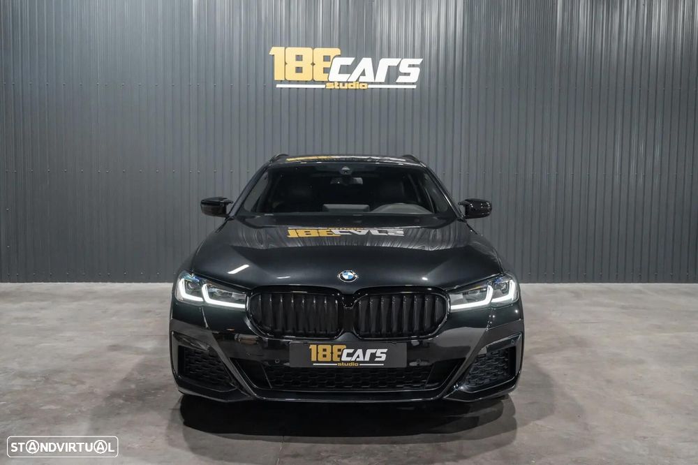 BMW 530 e Pack Desportivo M - 3