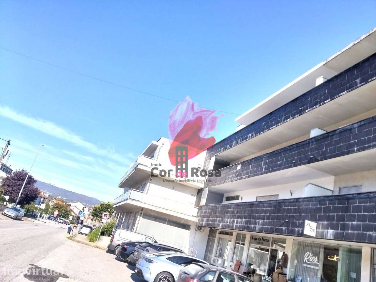 Apartamento de Gaveto com Varanda Panorâmica no Centro do Arco de... - Grande imagem: 2/16