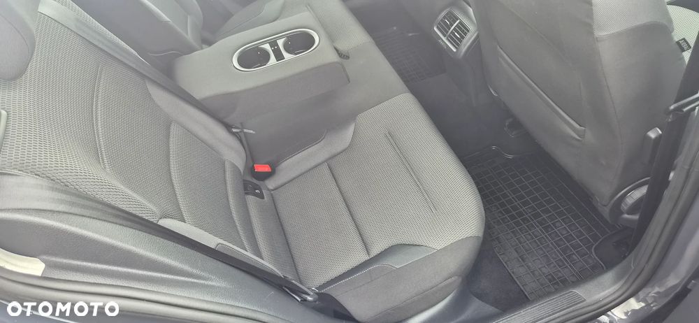 Volkswagen Golf - 15