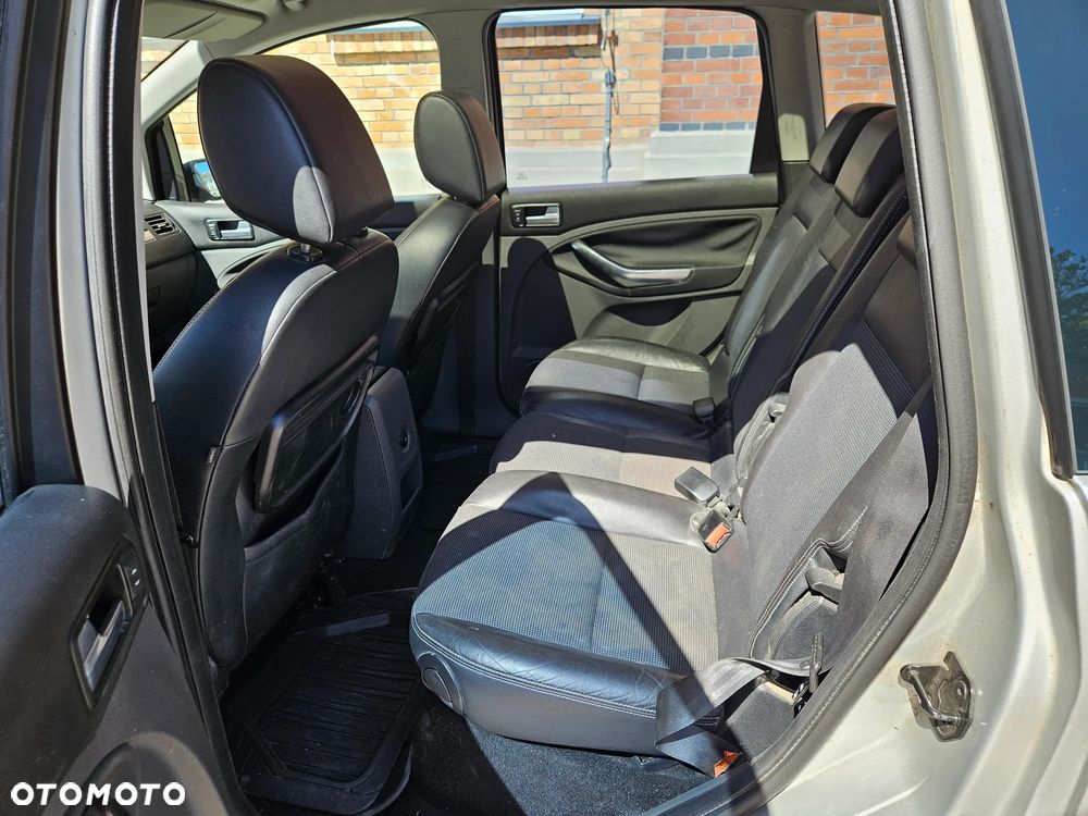 Ford C-MAX 1.6 TDCi DPF Titanium - 15
