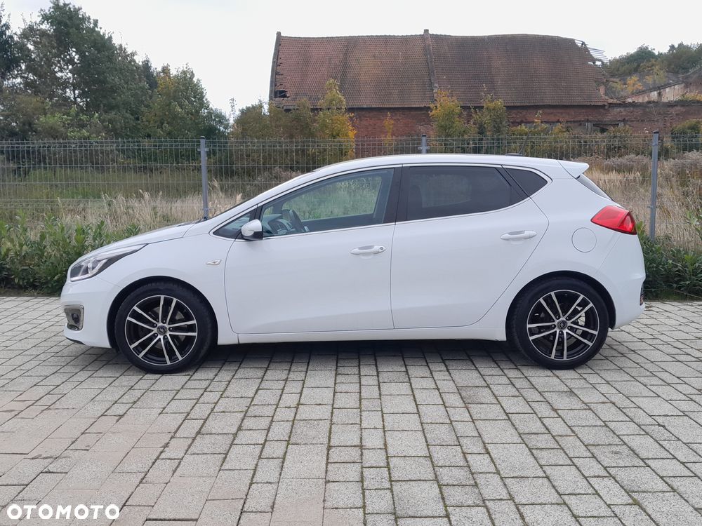 Kia Ceed 1.6 CRDi Spirit - 31