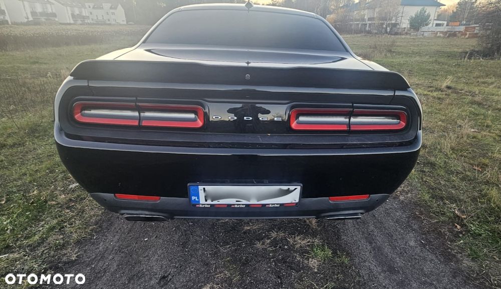 Dodge Challenger - 5