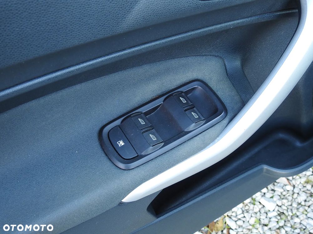 Ford Fiesta 1.4 Trend - 13