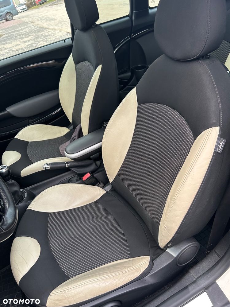 MINI Clubman Cooper - 14