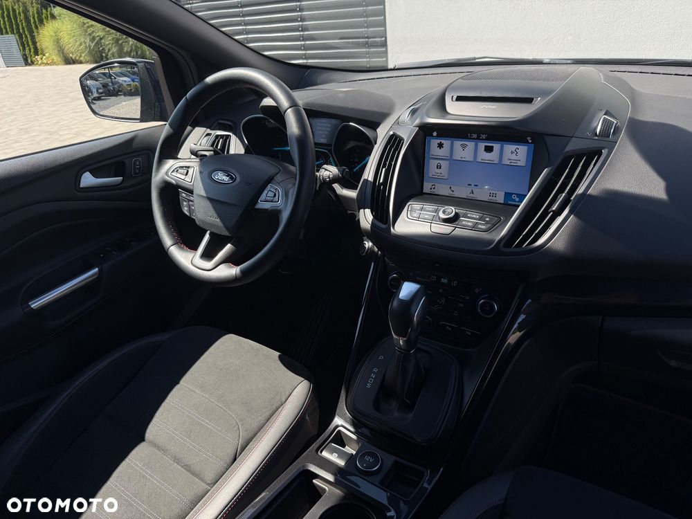 Ford Kuga 2.0 TDCi 4x4 ST-Line - 29