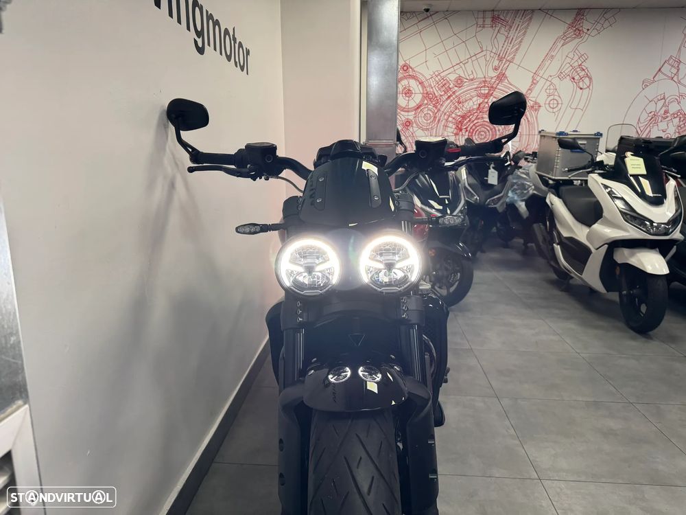 Triumph Rocket 3 R Storm - 4