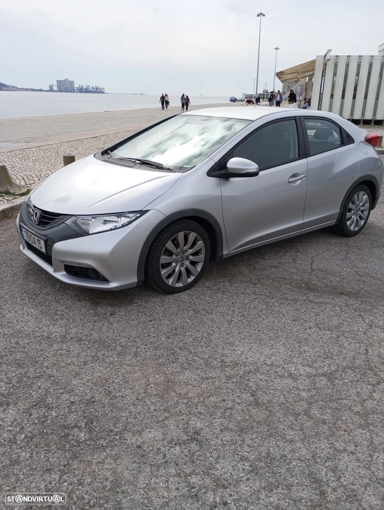 Honda Civic 2.2 i-DTEC Sport - 8