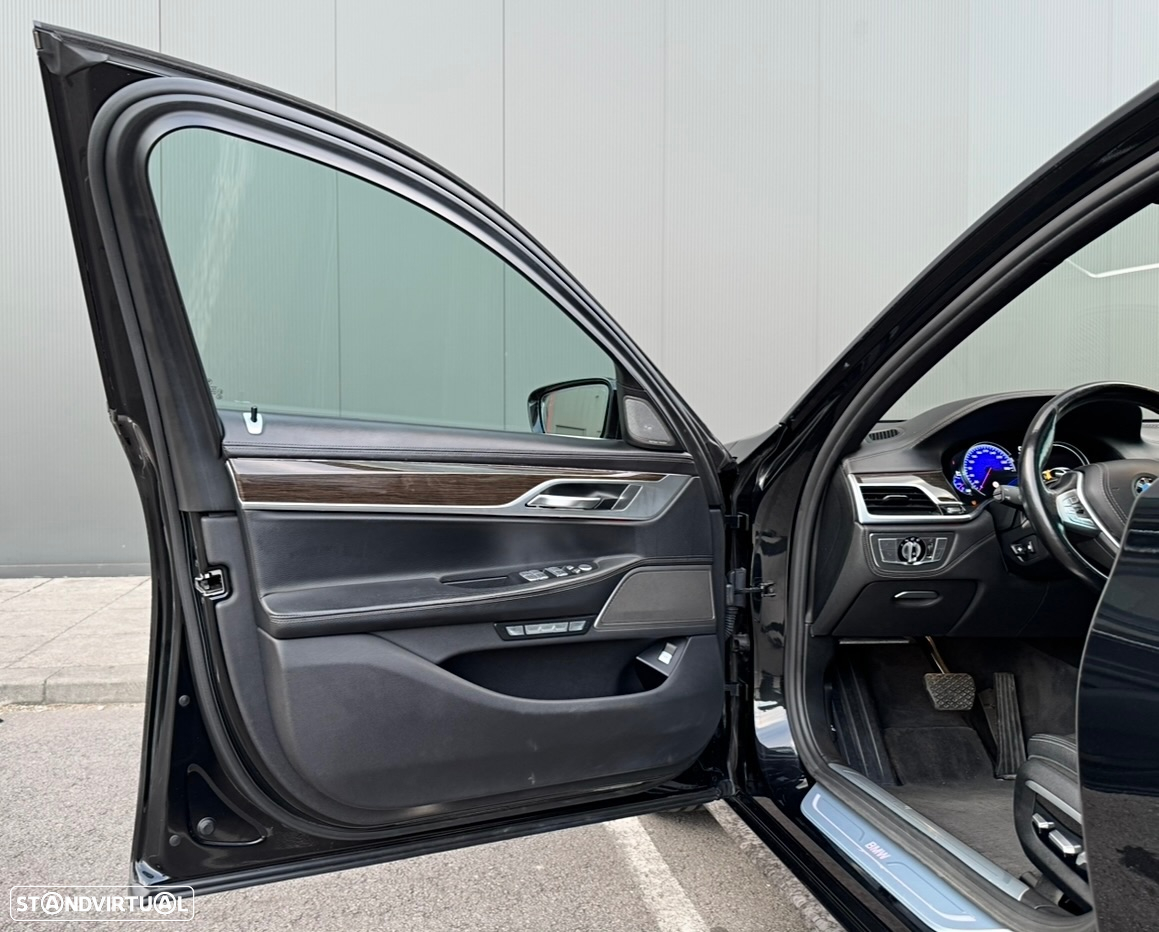 BMW 730 d Pack M - 21