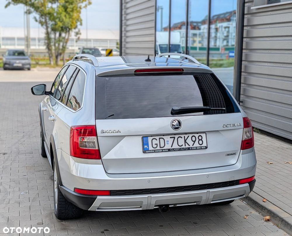 Skoda Octavia 1.8 TSI (Green tec) 4x4 DSG Scout - 13