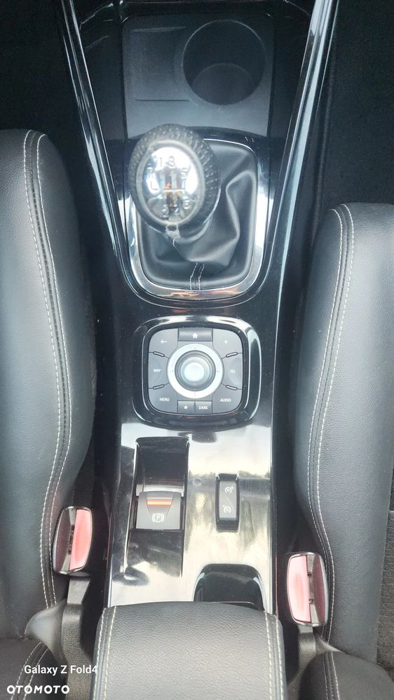 Renault Megane ENERGY TCe 130 BOSE EDITION - 27