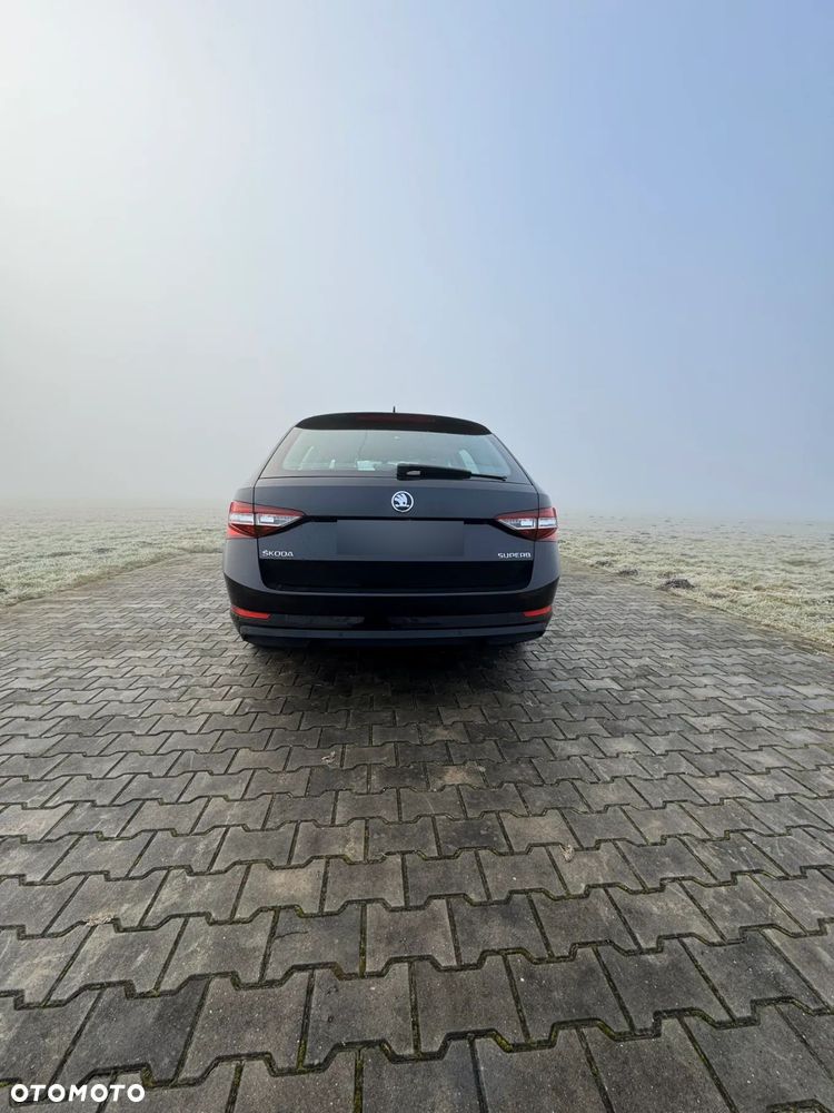Skoda Superb 1.8 TSI Ambition DSG - 4