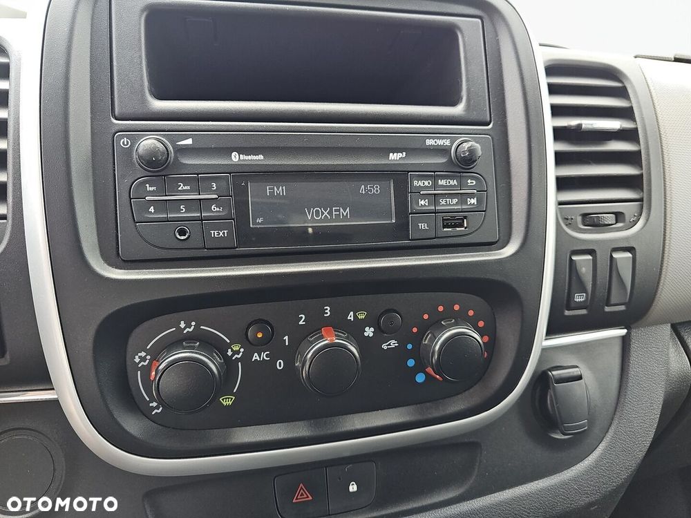 Renault Trafic - 19