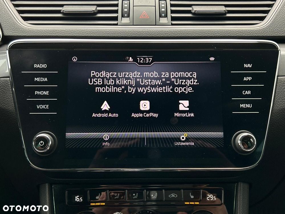 Skoda Superb 1.5 TSI Active DSG - 30