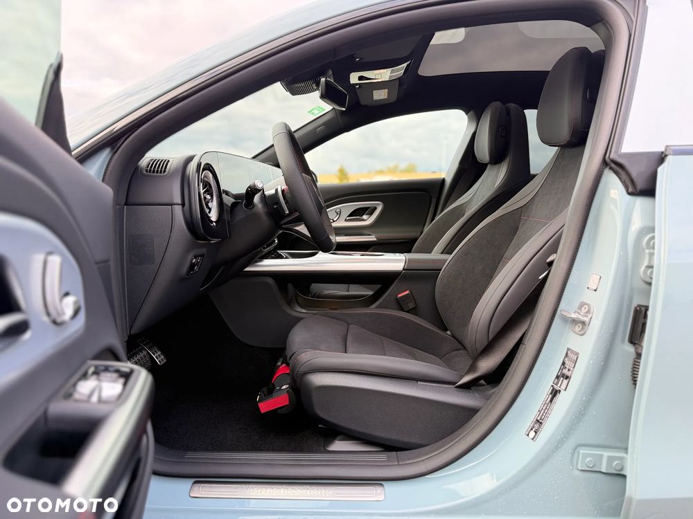 Mercedes-Benz CLA 200 58kWh - 19