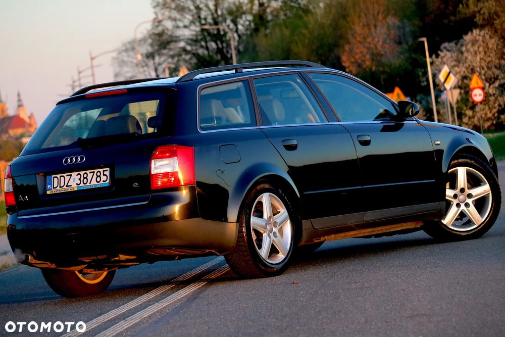 Audi A4 Avant - 25
