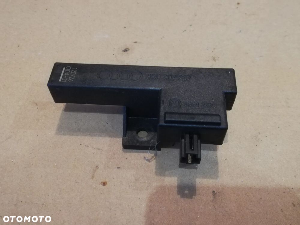 Antena keyless AUDI A6 (4G2, C7, 4GC) 8K0907247