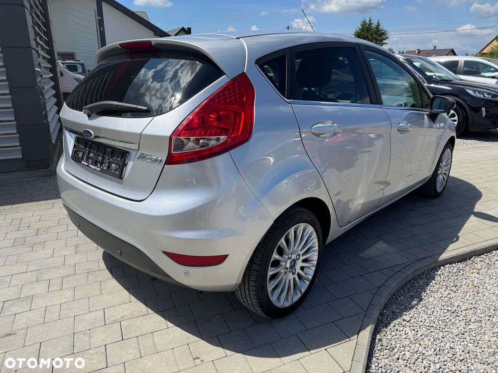 Ford Fiesta 1.4 Titanium - 13