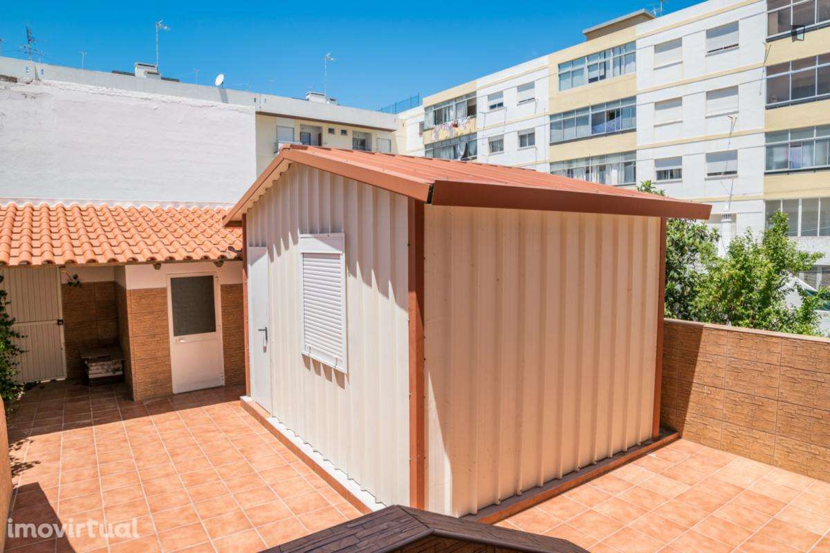 Apartamento com 2 quartos - localizado em Faro - Grande imagem: 2/10