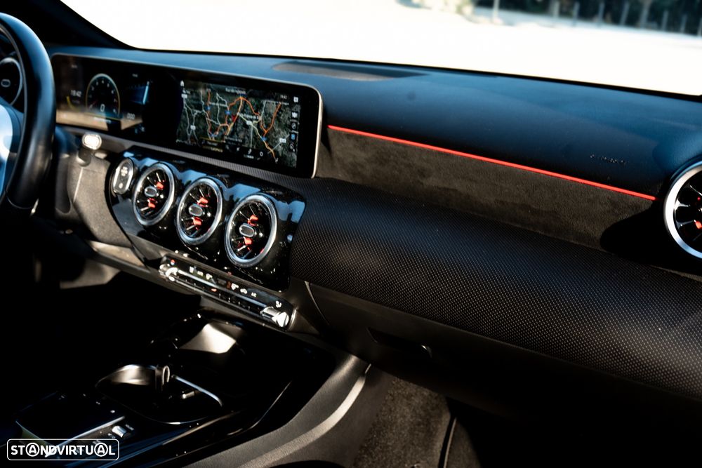 Mercedes-Benz A 35 AMG 4Matic - 10