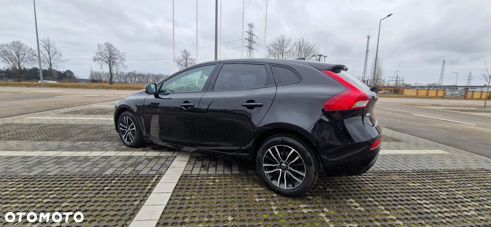 Volvo V40 D2 Momentum - 14