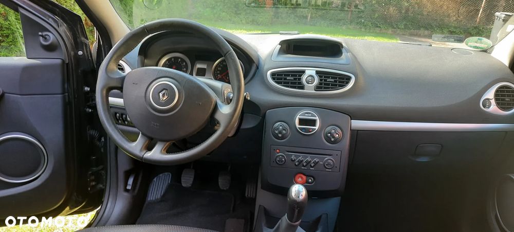 Renault Clio 1.2 16V Authentique - 6