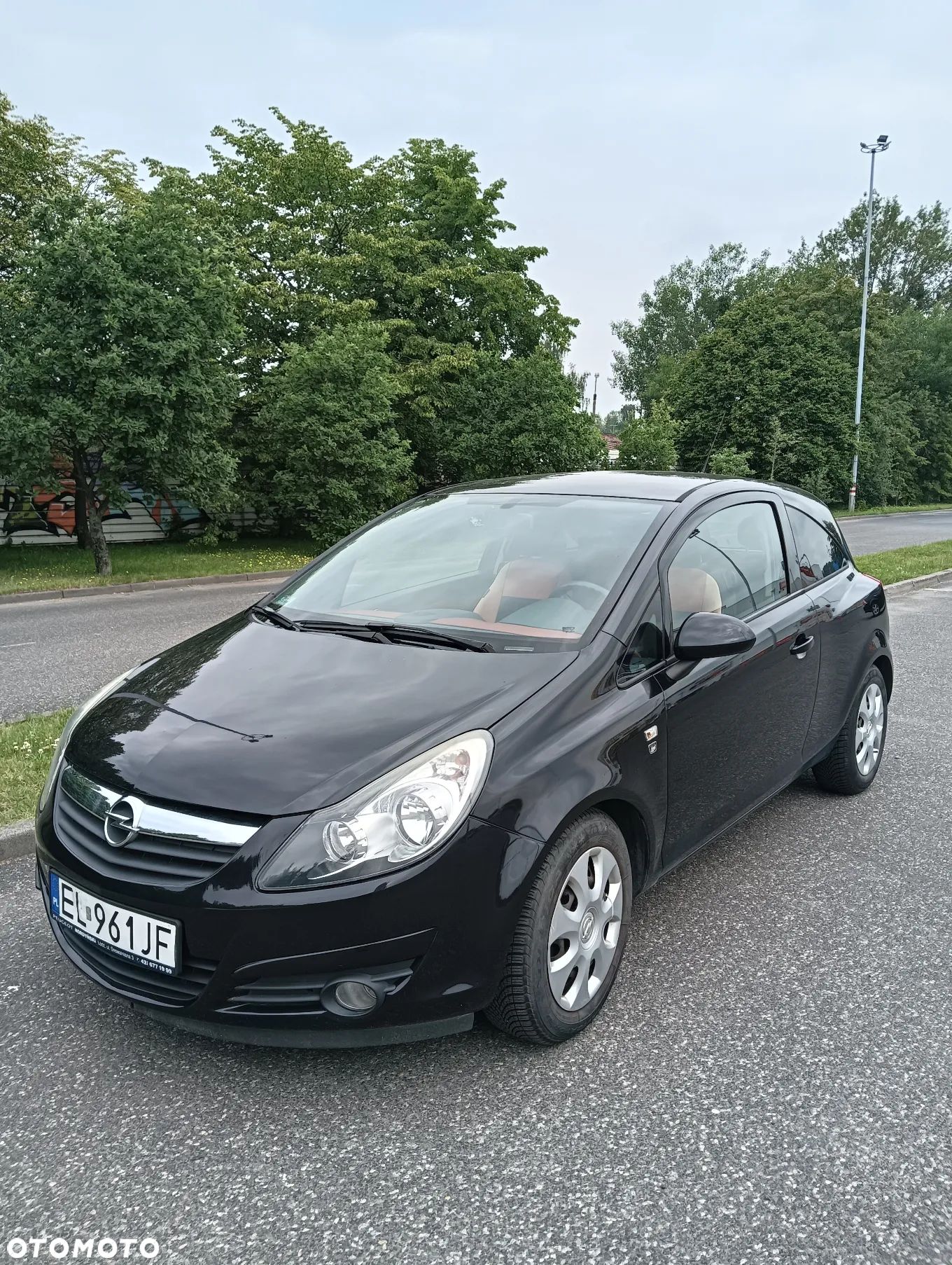 Opel Corsa - 1