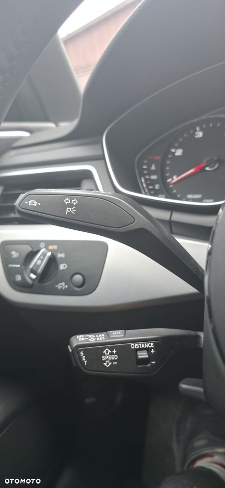 Audi A4 Avant 40 TDI quattro S tronic S line - 39