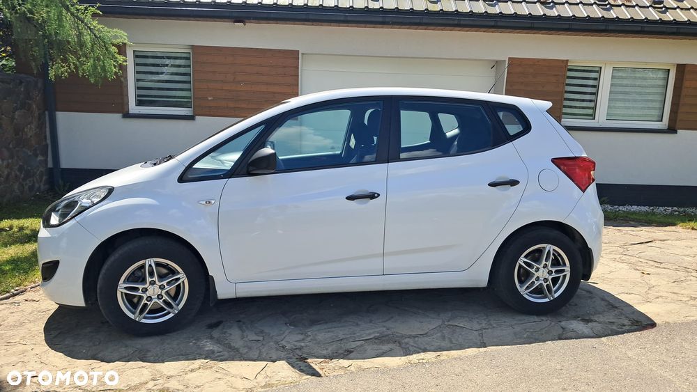 Kia Venga 1.6 CVVT Dream Team Edition - 11