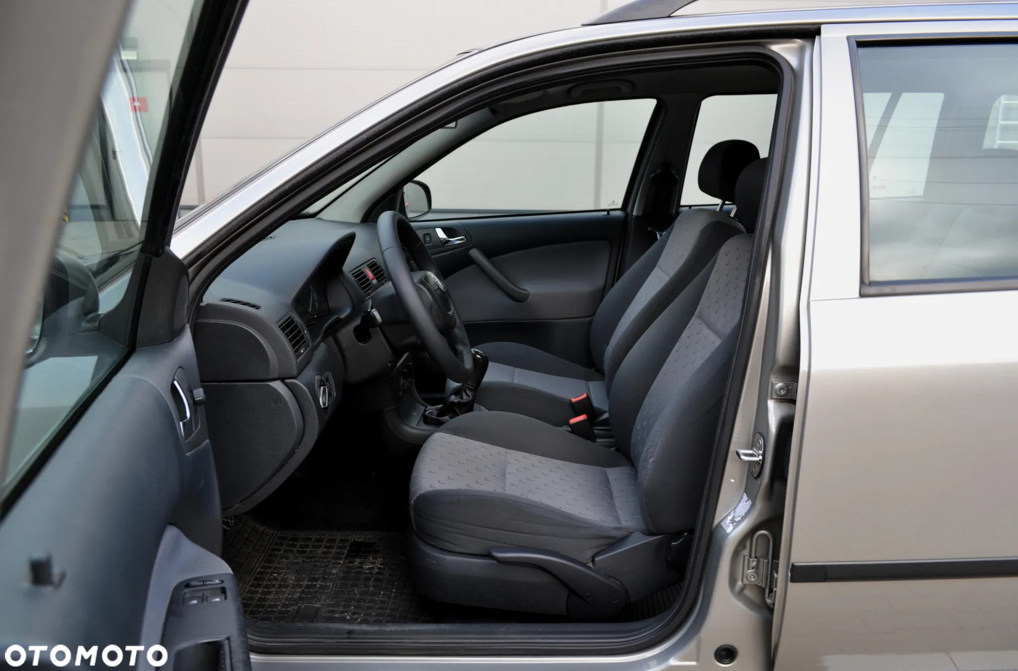 Skoda Octavia 1.6 Tour Plus Ice - 6