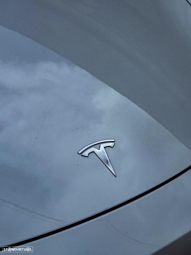 Tesla Model Y Long Range Tração Integral — fotografia 5