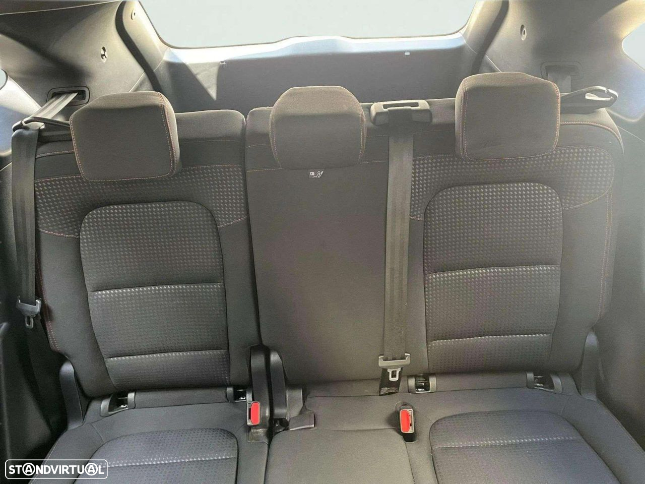 Ford Kuga 1.5 TDCi EcoBlue ST-Line - 16