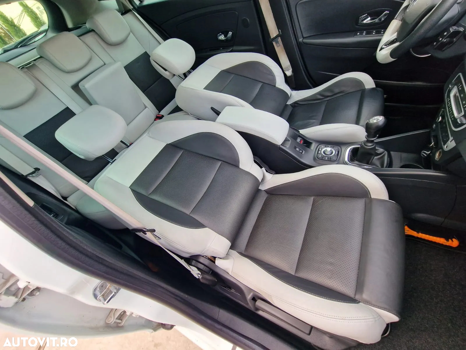 Renault Megane ENERGY dCi 110 GT LINE - 13
