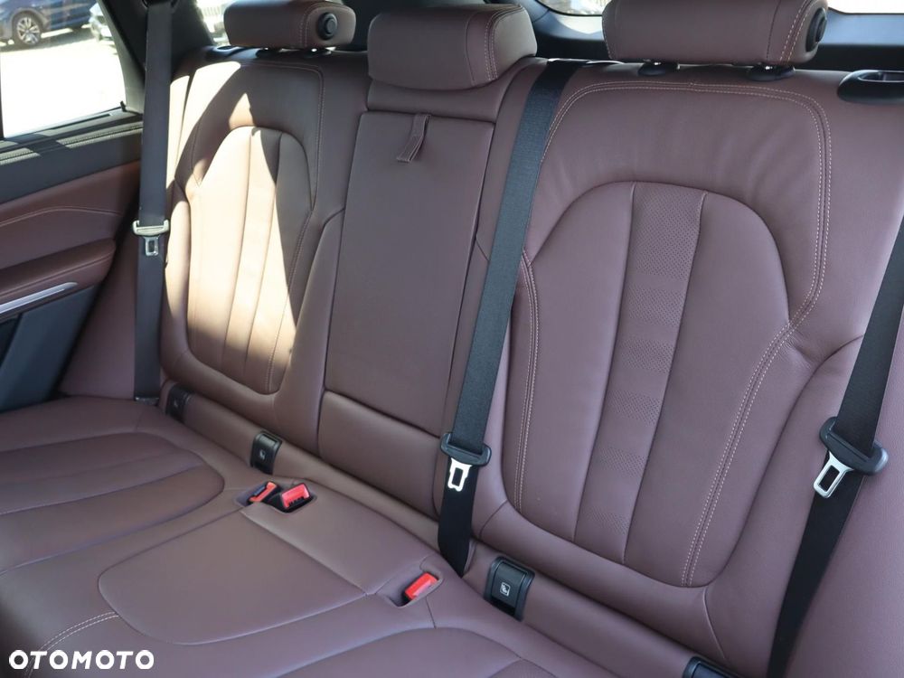 BMW X5 xDrive25d sport - 9