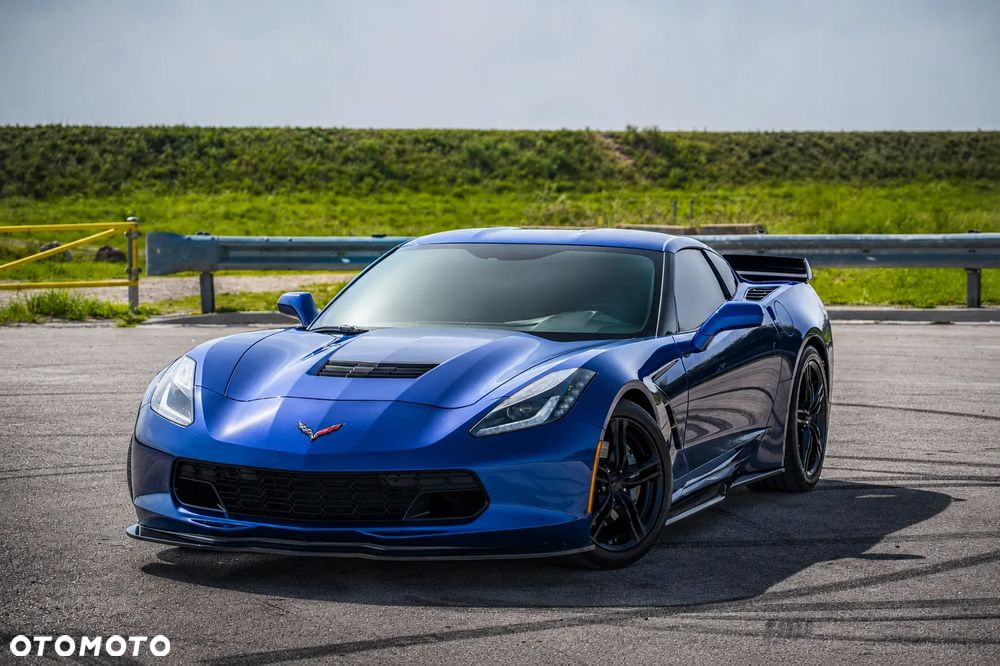 Chevrolet Corvette - 1